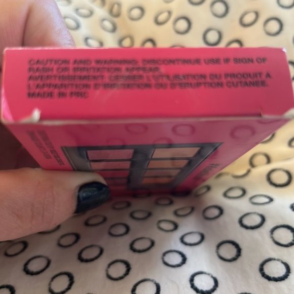 Violet Voss Fun Sized Mini Eyeshadow Palette – Berry Burst Limited Edition- NIB - Picture 6 of 6